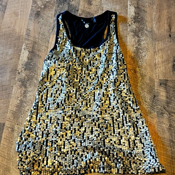 Sequins top - Picture 1 of 3